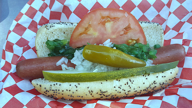 la fair chicago hot dog